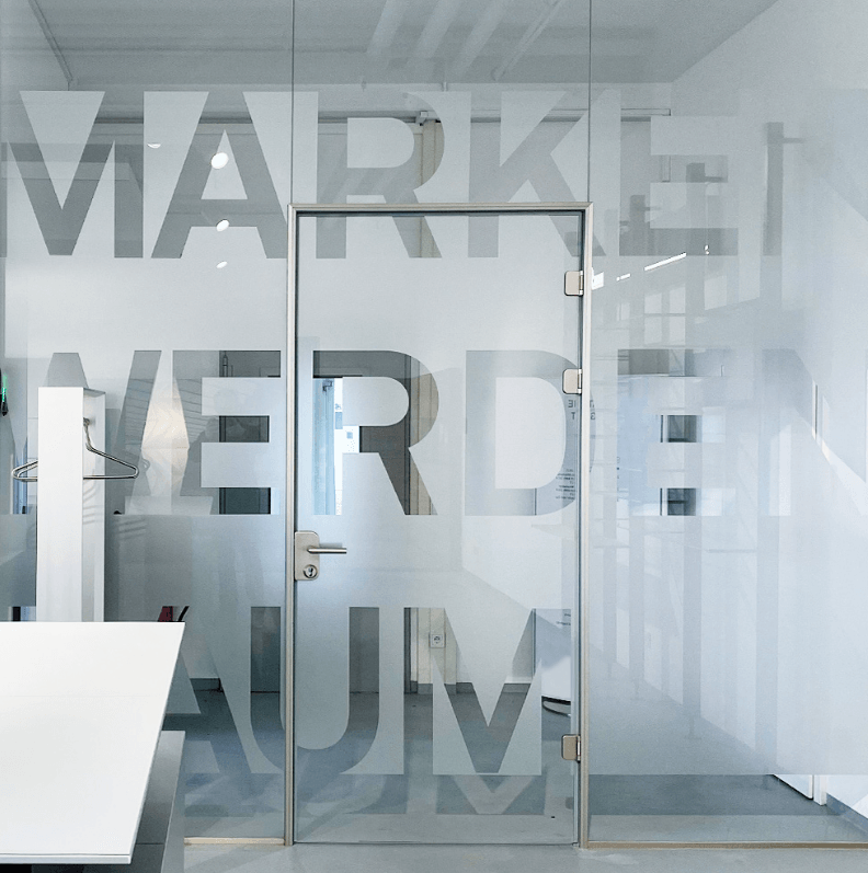 AUSBILDUNG ZUM INDUSTRIEKAUFMANN (m/w/d)